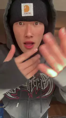 LEO😈のTikTok投稿