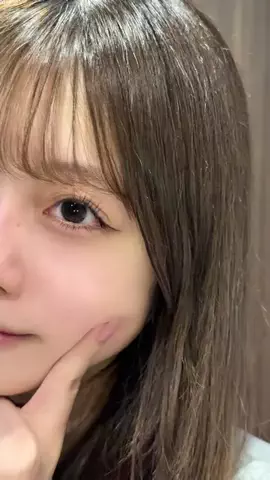 よるのTikTok投稿