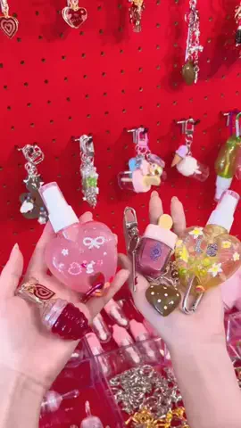 Nomdeplume編集部のTikTok投稿
