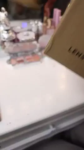 コスメ部のTikTok投稿