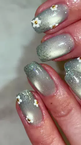 みー／NailartistのTikTok投稿
