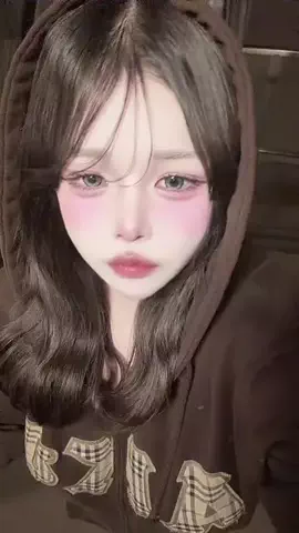 一生オン眉のTikTok投稿