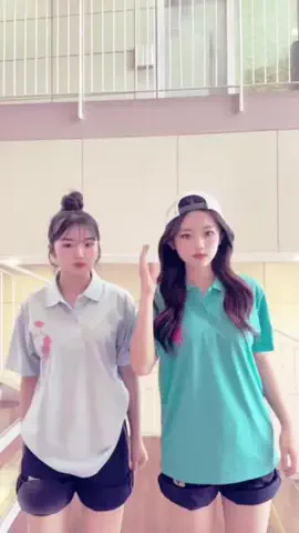 みみりのTikTok投稿