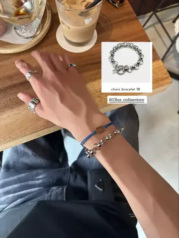 カフェ店員のTikTok投稿