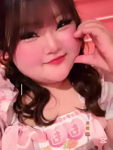 ぽっちゃりキャバ嬢ももちゃん10月18日リアバ❣️のTikTok投稿