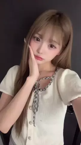 岩永 姫奈(ヒイナ)のTikTok投稿