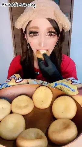 あきなり🙈🍙咀嚼音/ASMRのTikTok投稿