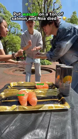 友達と食べる飯は美味いのTikTok投稿
