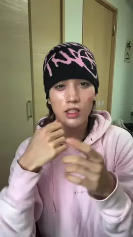 なかむ〜/ニキビ系美容学生のTikTok投稿
