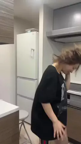 姉です。🍈🍞のTikTok投稿