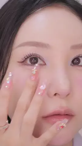 ニーナシェルカ@38歳のTikTok投稿