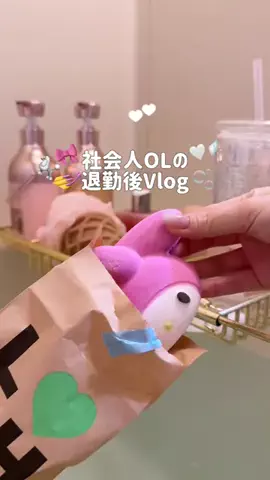 Hina/OLの日常のTikTok投稿