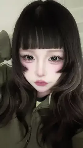 一生オン眉のTikTok投稿