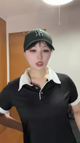 オマちゃん(23)のTikTok投稿