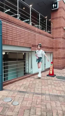 あいりワールド🌏🍭のTikTok PR投稿：韓プリ一緒に撮ってくださいってお願いしてみた #インタ…