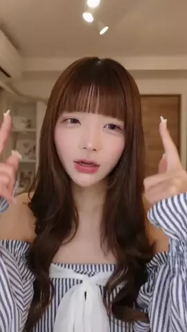 unaのTikTok投稿