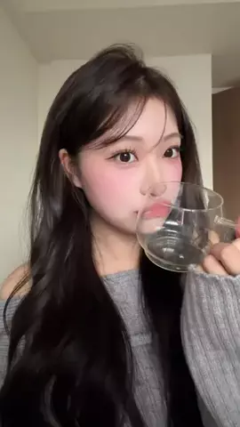 안나 annaのTikTok投稿