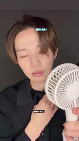 ひろと【くせ毛美容師🧑‍🦱】のTikTok投稿