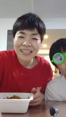 吉本新喜劇のTikTok投稿