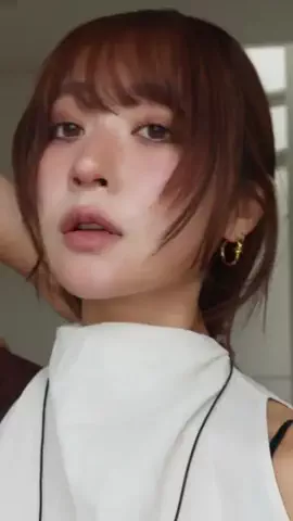 なおざきななこのTikTok投稿