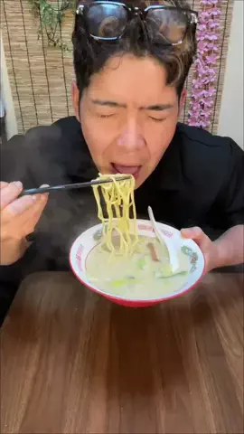 8ヶ月で30kg痩せた男【あかちゃんぷりん】のTikTok投稿