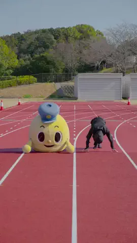 笑うポーカーフェイスのTikTok投稿