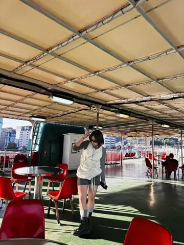 汐莉のTikTok投稿