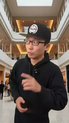 株屋の立ち話のTikTok投稿