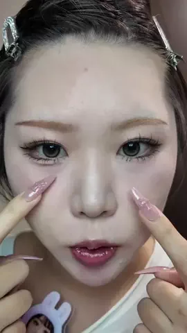 しんりーのTikTok投稿