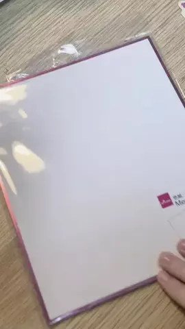かわいいは呪いのTikTok投稿