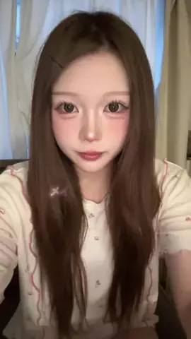 りぃのTikTok投稿