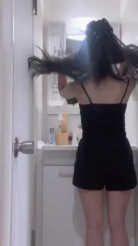 EMI🦋🖤のTikTok投稿