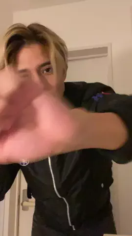 KenのTikTok投稿