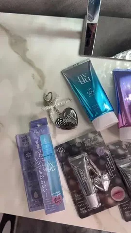 🤍🖤Rio..💋KOGYARU専属モデル🖤🤍のTikTok投稿