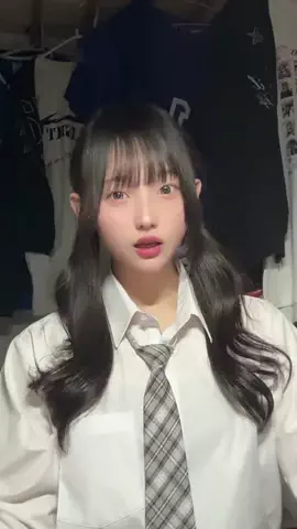清水 優里（ゆうり）のTikTok投稿