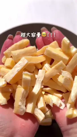 さとこのTikTok投稿