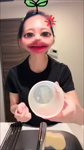 うさぎOLのTikTok投稿