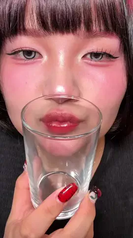 みつきのカラコン日記のTikTok投稿