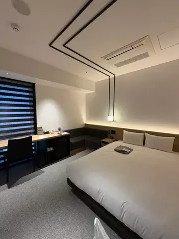 ホテルに泊まって旅をしてのTikTok投稿