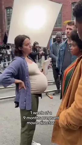 lucidframes25のTikTok PR投稿：A week of a 9 months pregnant movie director #pr#pregnantr#pregnantbellya#bab…