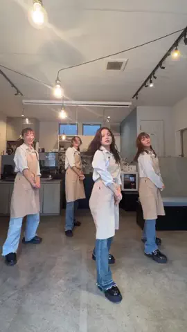 バ先の女子4人で踊ってみた。 / BaSaki FourのTikTok投稿