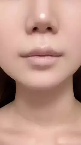 ツキ🌛リップおたくのTikTok投稿