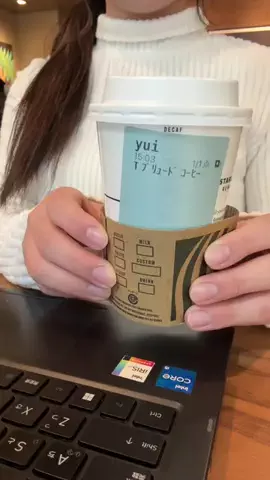 ゆい  ┇27卒就活一緒にがんばろうのTikTok投稿