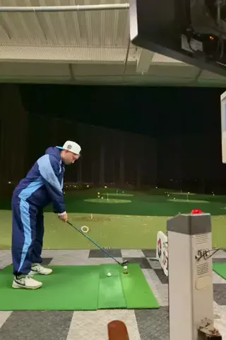 ヘナチョコスライサーが独学で80台を目指す🏌️‍♂️のTikTok投稿
