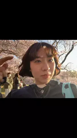 汐莉のTikTok投稿