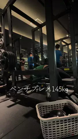 ニートトレーニーのTikTok投稿