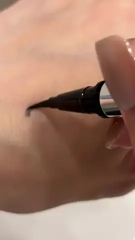 にゅんのTikTok投稿