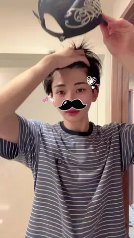 河村叶翔  (かわむらかなと)のTikTok PR投稿：お風呂上がりなう。行ってきます @Antimid #pr 