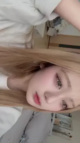 せれびぃのTikTok投稿