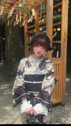 unaのTikTok投稿